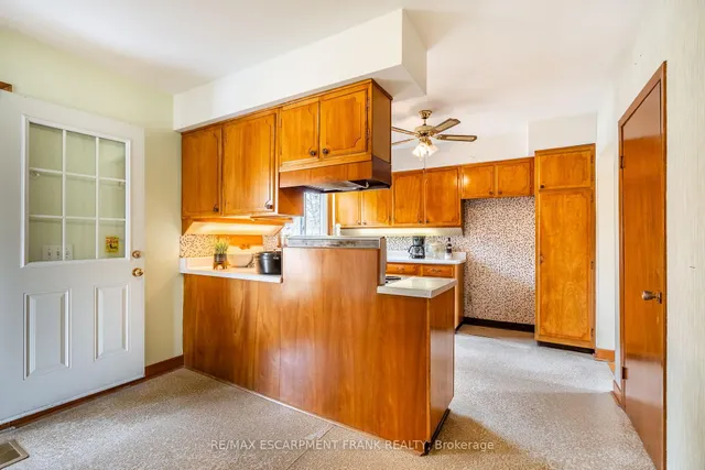 Additional property image - 147 LLOYMINN Ave