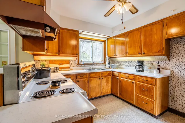 Additional property image - 147 LLOYMINN Ave