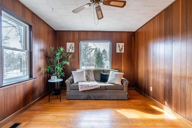Additional property image - 147 LLOYMINN Ave