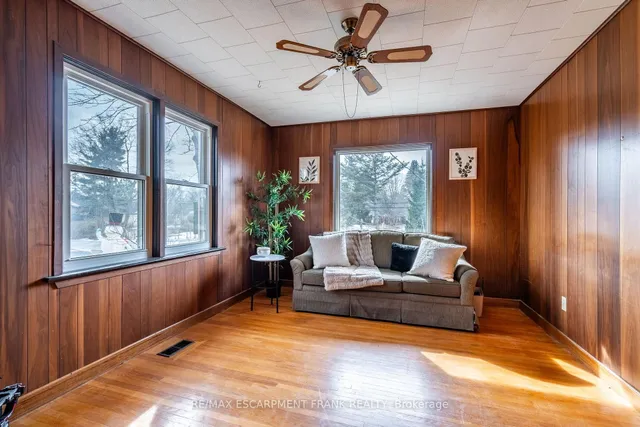 Additional property image - 147 LLOYMINN Ave
