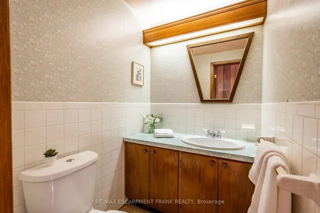 Additional property image - 147 LLOYMINN Ave