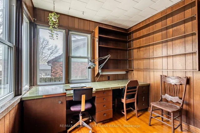 Additional property image - 147 LLOYMINN Ave