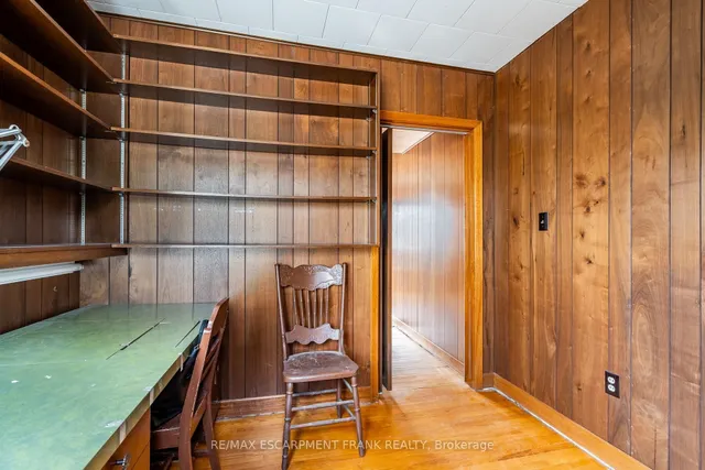 Additional property image - 147 LLOYMINN Ave