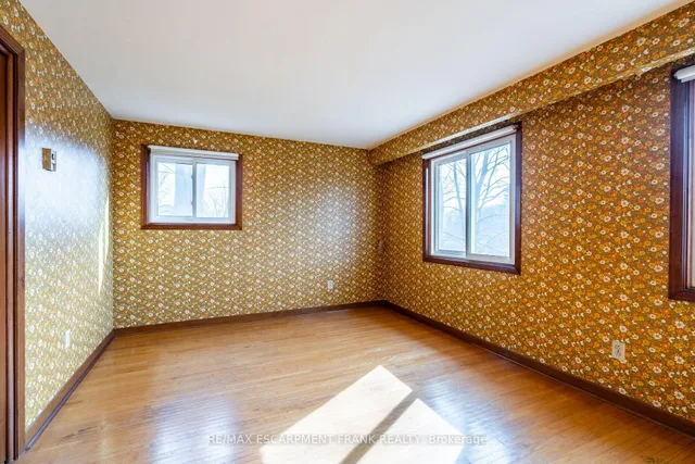 Additional property image - 147 LLOYMINN Ave