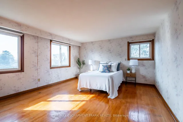 Additional property image - 147 LLOYMINN Ave