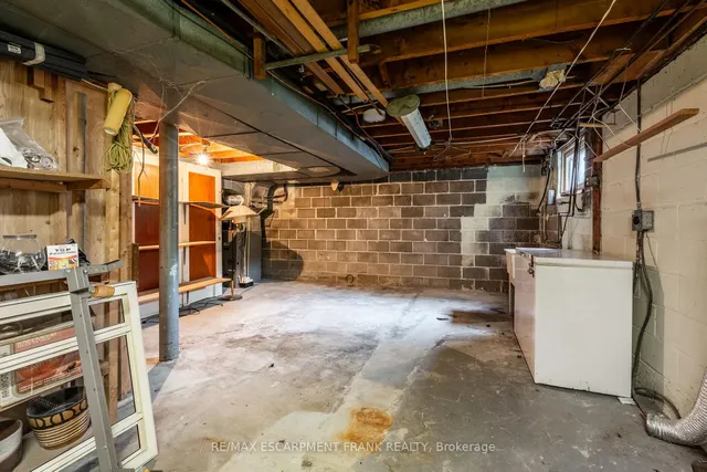 Additional property image - 147 LLOYMINN Ave
