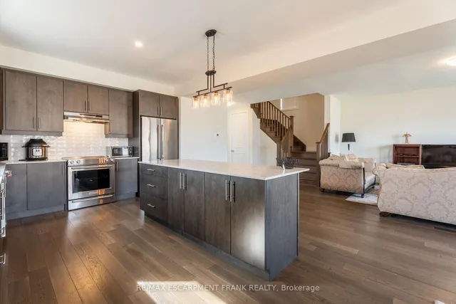 Additional property image - 412 KLEIN Circ