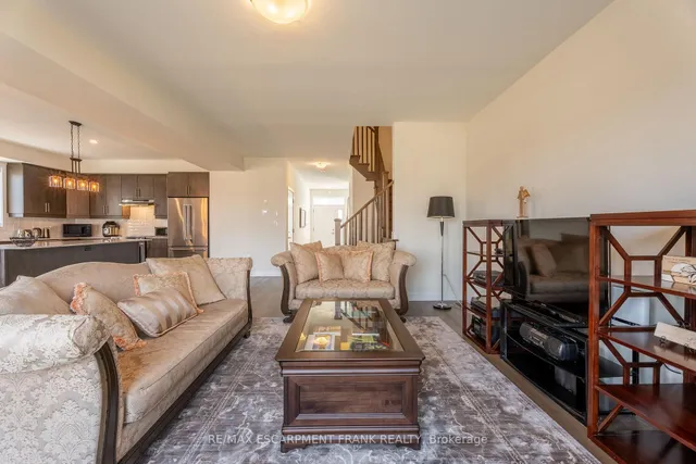Additional property image - 412 KLEIN Circ
