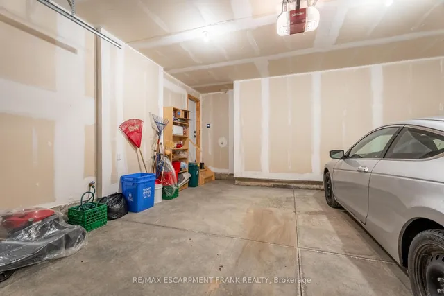 Additional property image - 412 KLEIN Circ