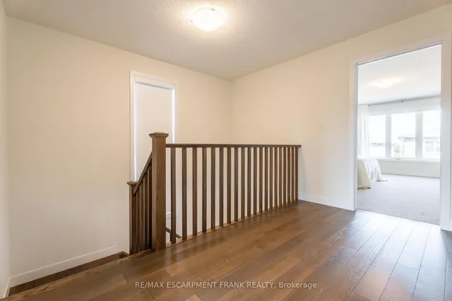 Additional property image - 412 KLEIN Circ