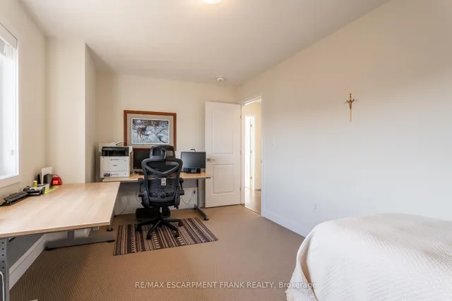 Additional property image - 412 KLEIN Circ