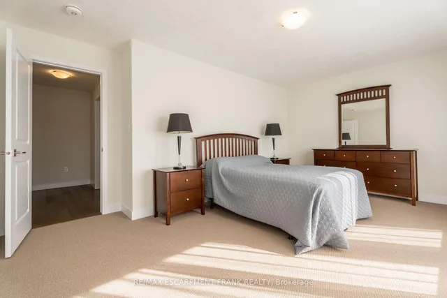 Additional property image - 412 KLEIN Circ