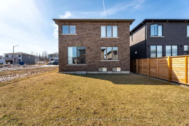Additional property image - 412 KLEIN Circ