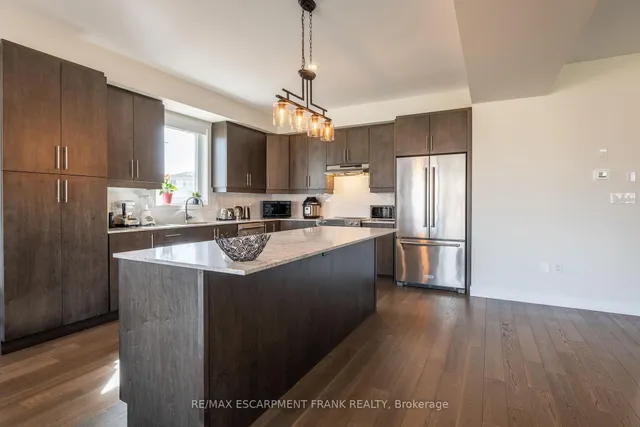 Additional property image - 412 KLEIN Circ