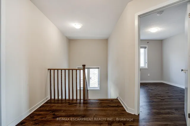Additional property image - 88 Scarletwood St