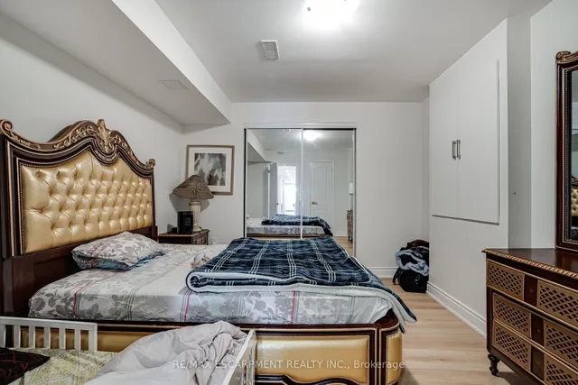 Additional property image - 88 Scarletwood St