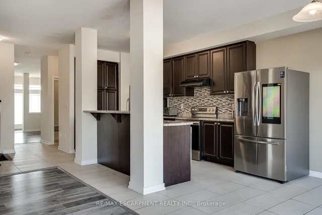 Additional property image - 88 Scarletwood St