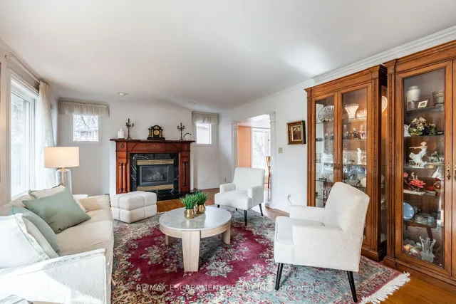Additional property image - 887 MONTGOMERY Dr
