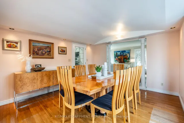 Additional property image - 887 MONTGOMERY Dr