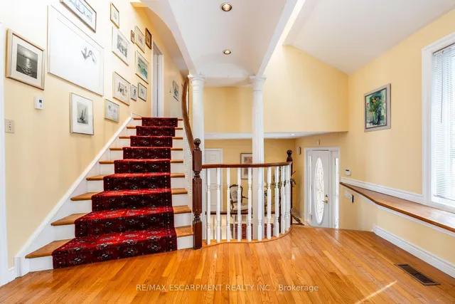Additional property image - 887 MONTGOMERY Dr