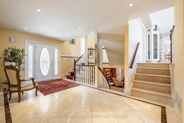Additional property image - 887 MONTGOMERY Dr