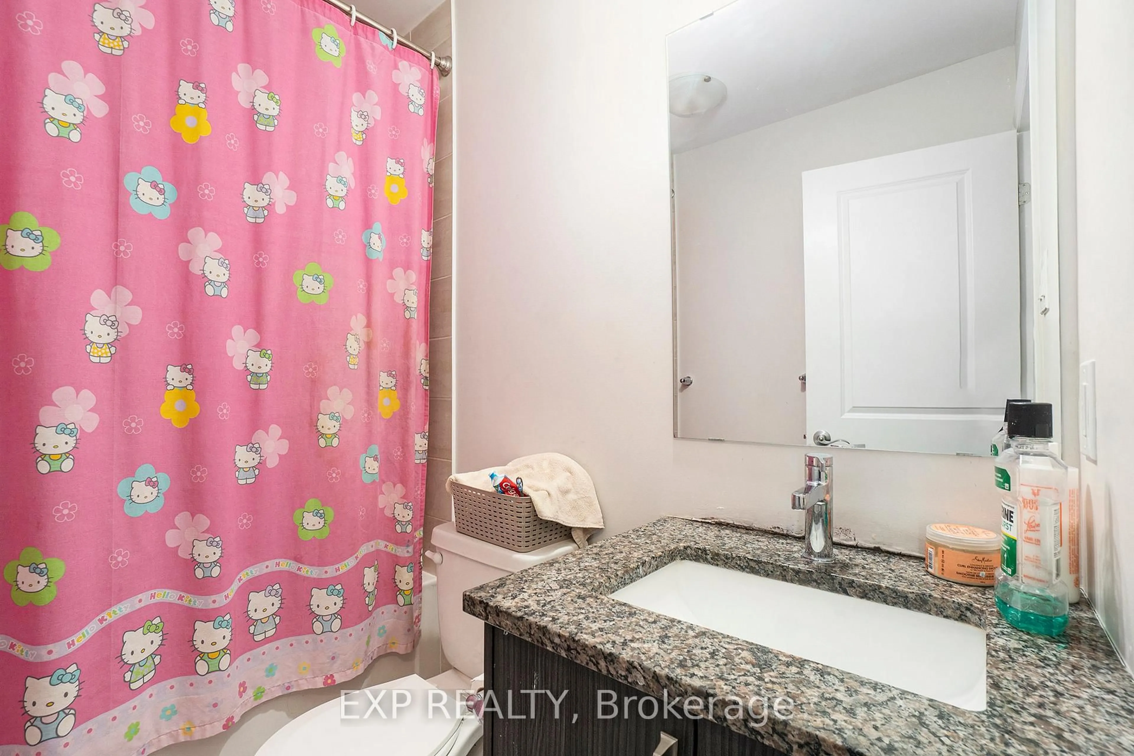 Standard bathroom, unknown for 715 Miikana Rd, Ottawa Ontario K1X 0E5
