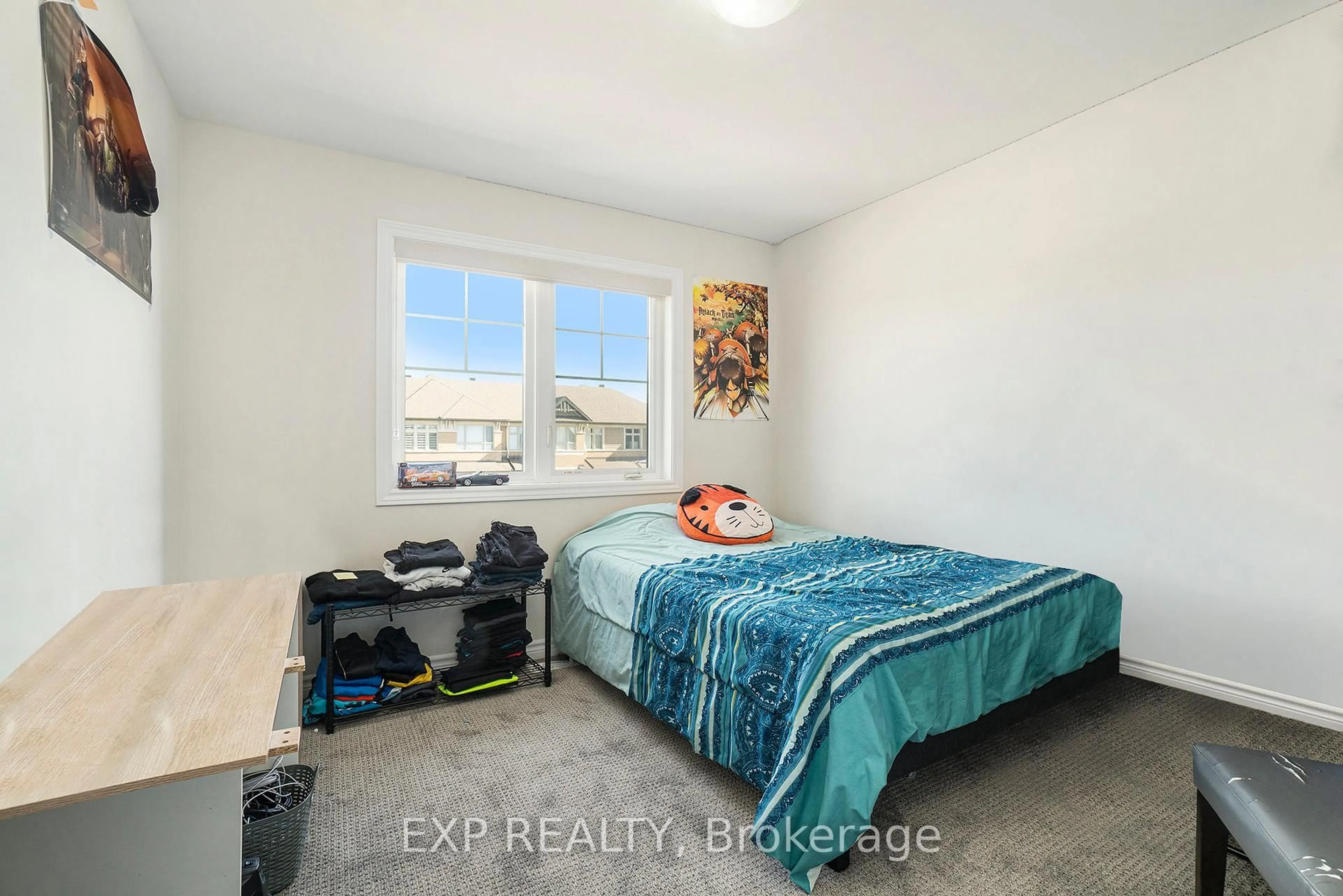 A pic of a room for 715 Miikana Rd, Ottawa Ontario K1X 0E5