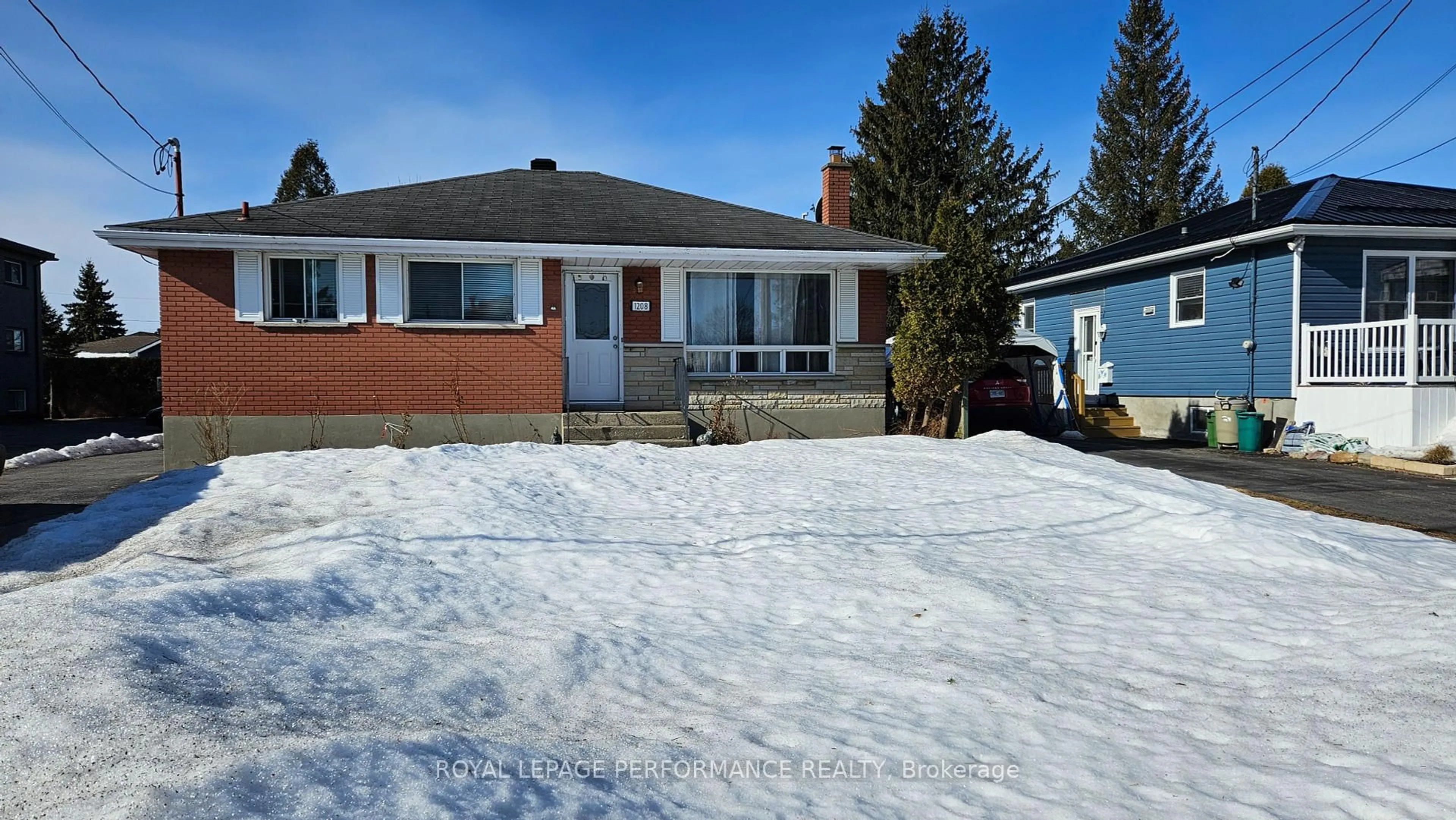 Unknown for 1208 Henry St, Cornwall Ontario K6J 5A6