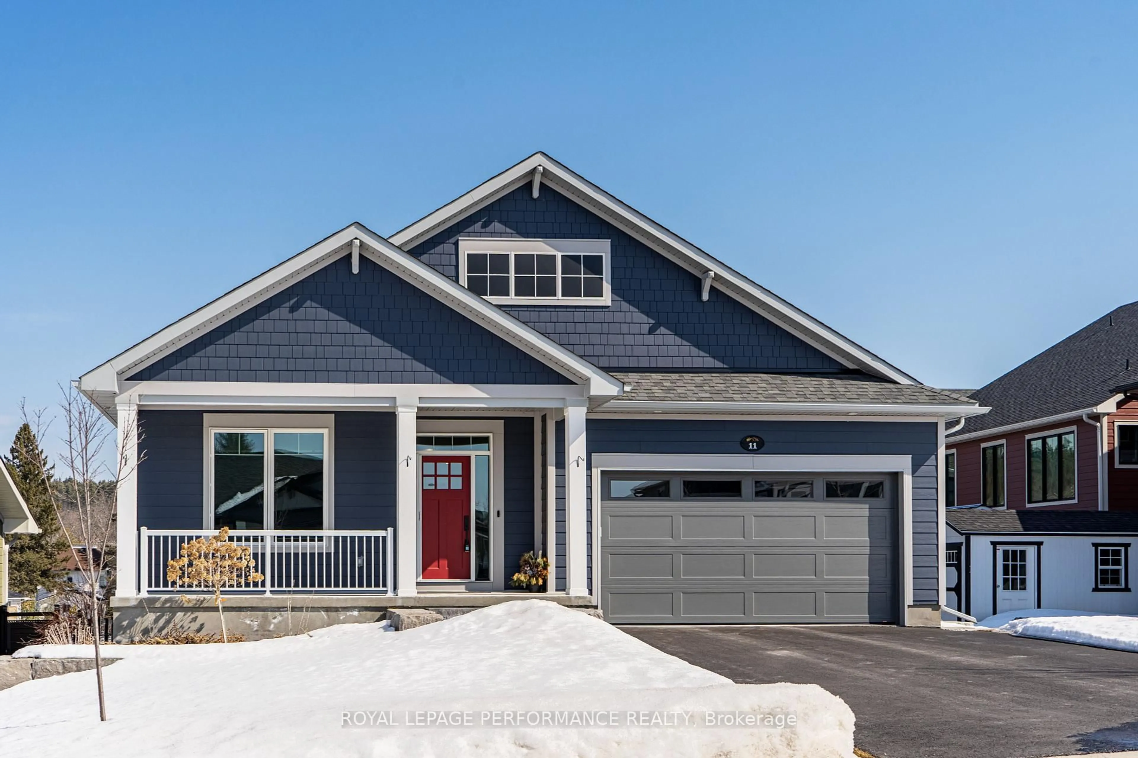 Home with vinyl exterior material, street for 11 Newhaven Gate, Westport Ontario K0G 1X0