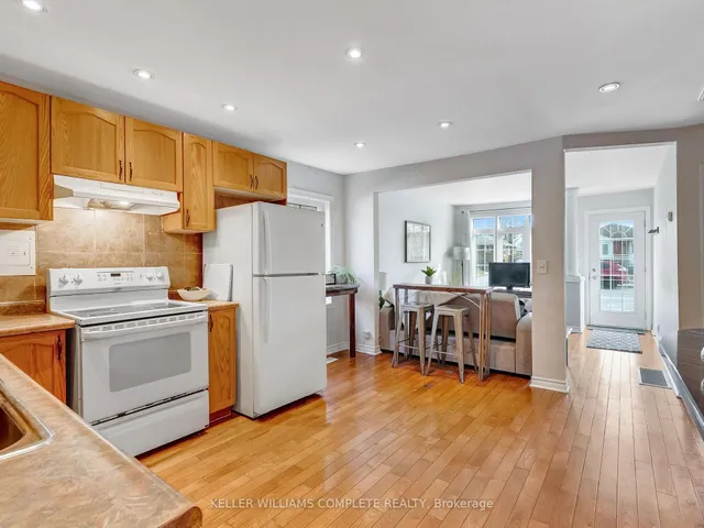 Additional property image - 136 East 45th St