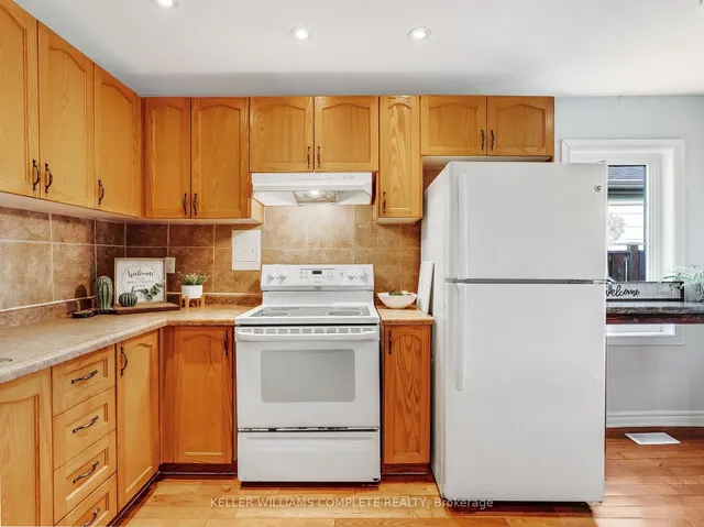 Additional property image - 136 East 45th St