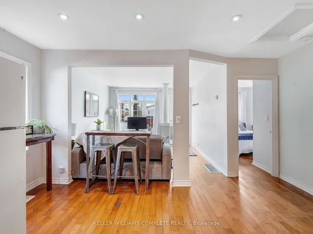 Additional property image - 136 East 45th St