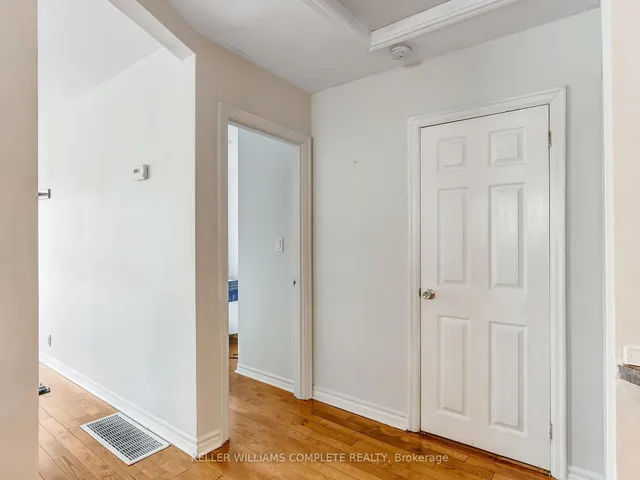 Additional property image - 136 East 45th St