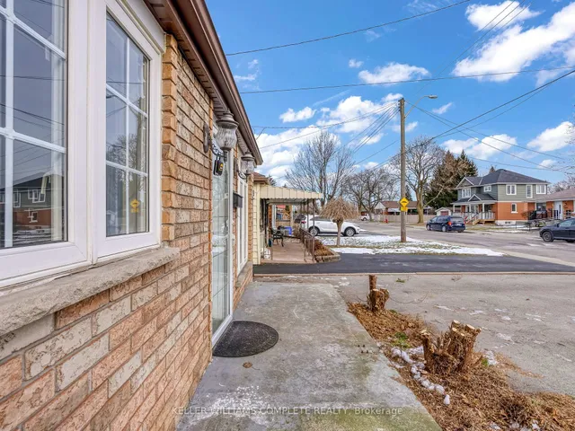 Additional property image - 136 East 45th St