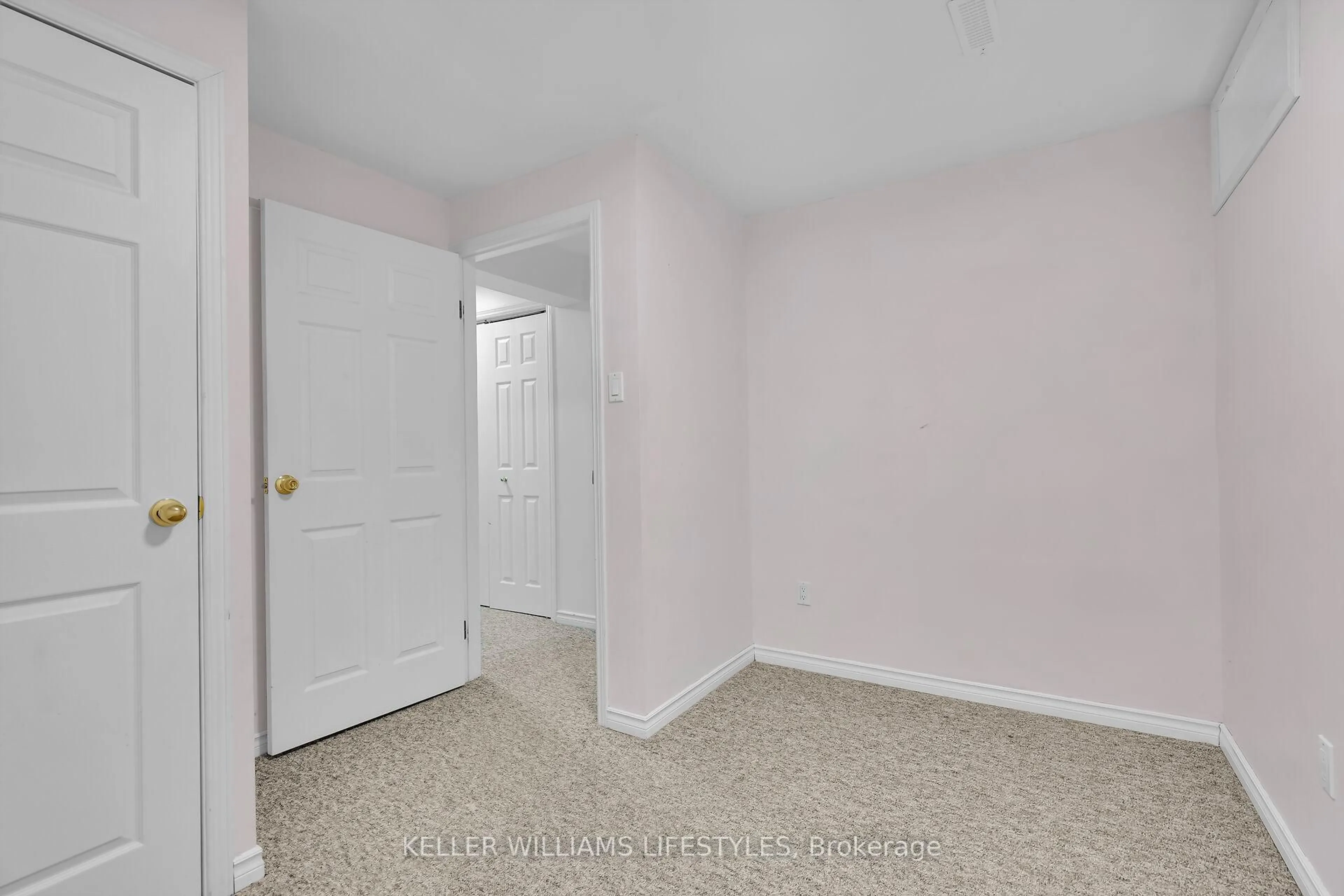 A pic of a room for 3 Virginia Cres, London North Ontario N5X 3E4