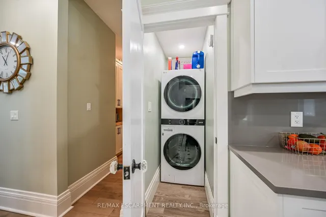 Additional property image - 444 Maple Ave