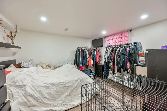 Additional property image - 444 Maple Ave