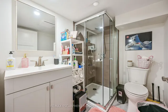 Additional property image - 444 Maple Ave
