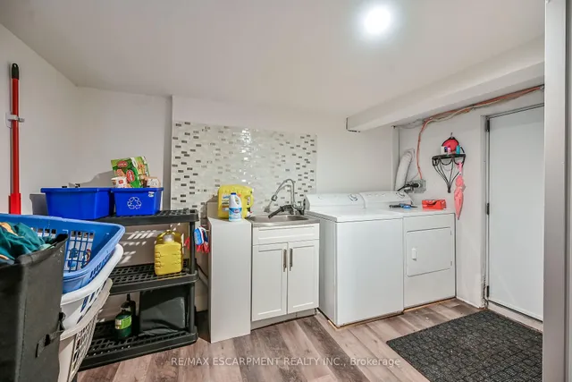 Additional property image - 444 Maple Ave