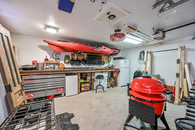 Additional property image - 444 Maple Ave