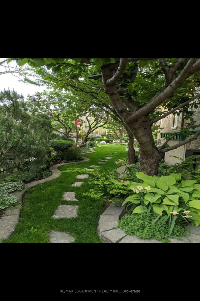 Additional property image - 444 Maple Ave