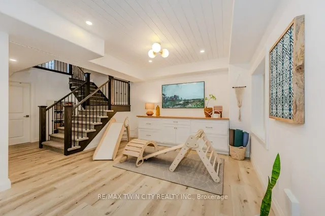 Additional property image - 904 DEER CREEK Crt