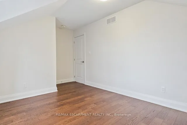 Additional property image - 924 Beach Blvd