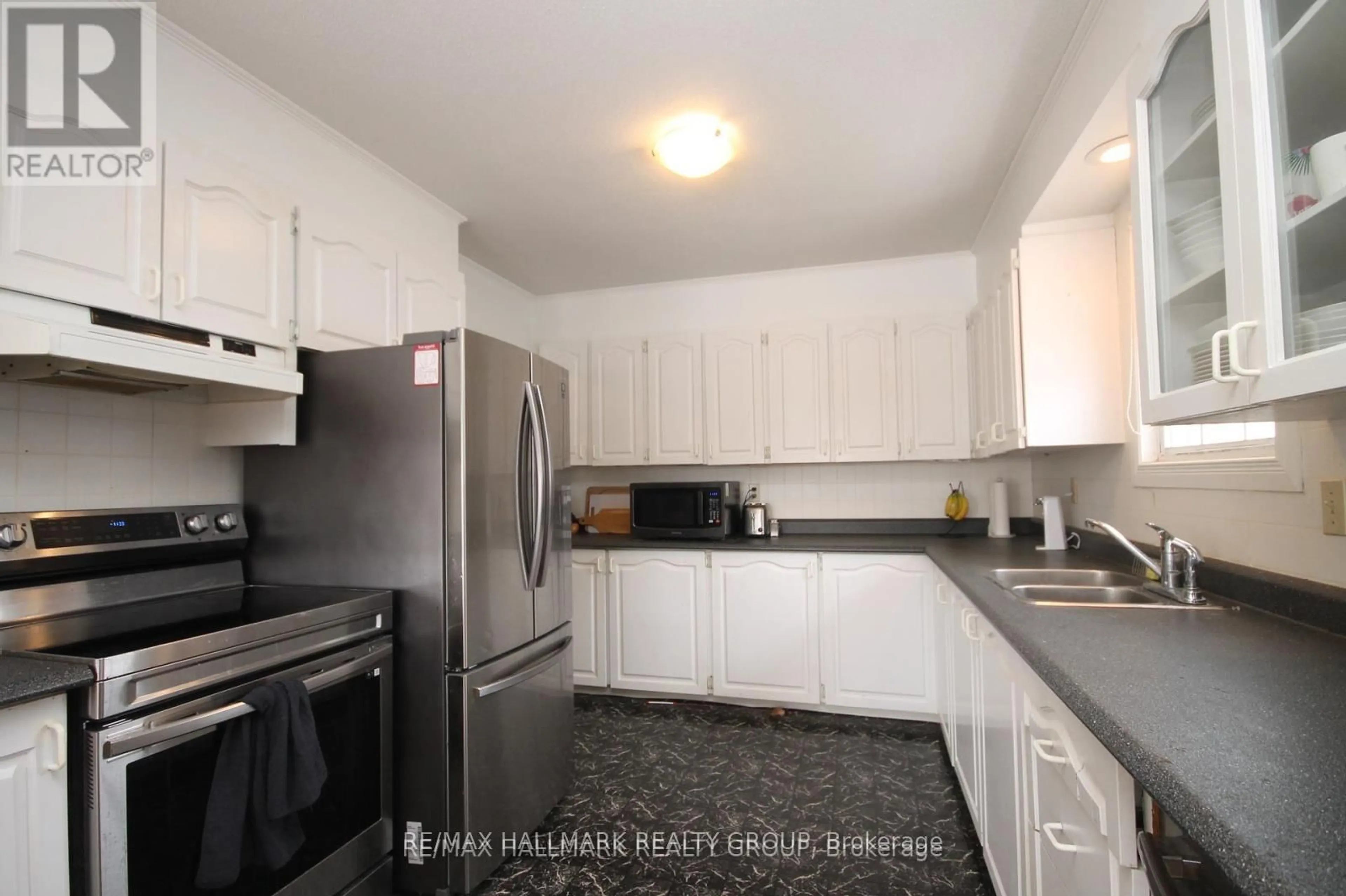 Standard kitchen, unknown for 445 Victoria St, North Dundas Ontario K0C 2K0