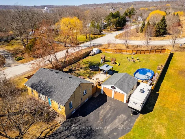 Additional property image - 61 Northcliffe Ave