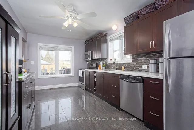 Additional property image - 61 Northcliffe Ave