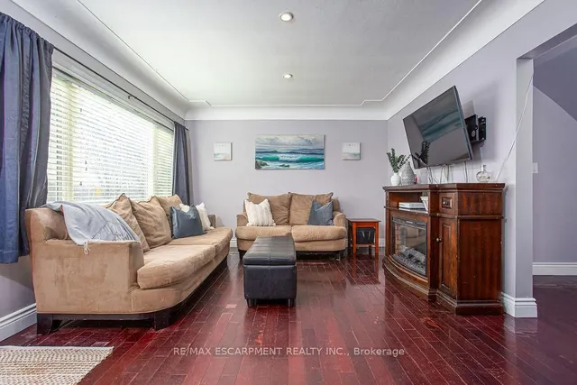 Additional property image - 61 Northcliffe Ave