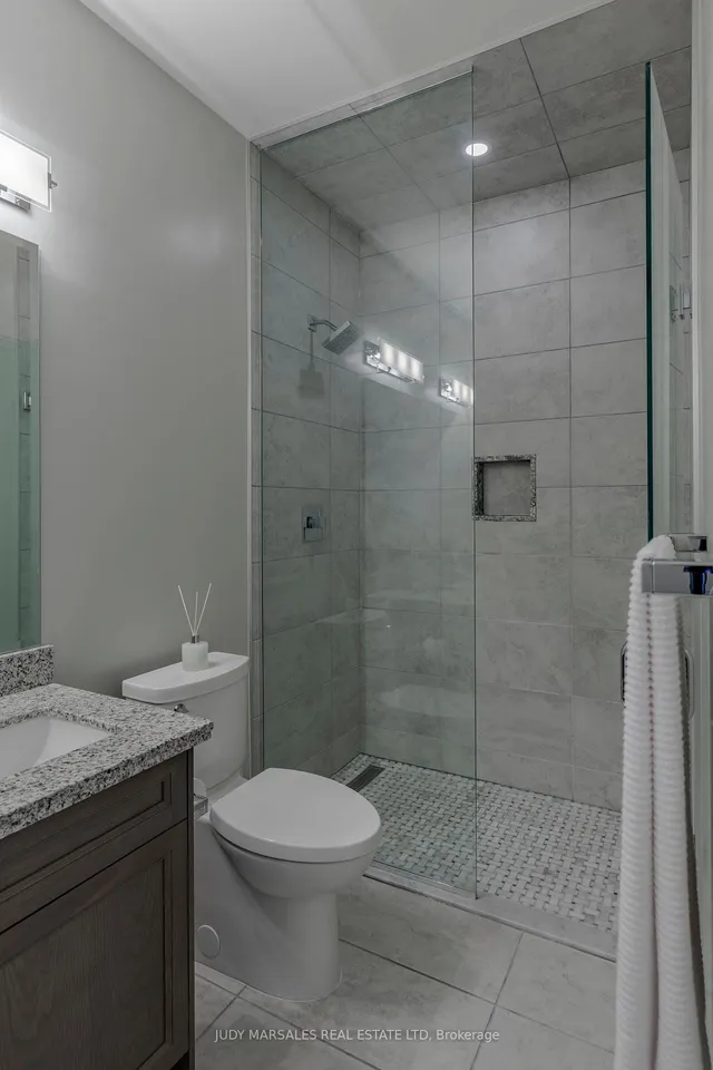 Additional image 27 of 101 Locke St Unit 504