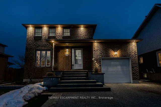 Additional property image - 27 Grayrocks Ave