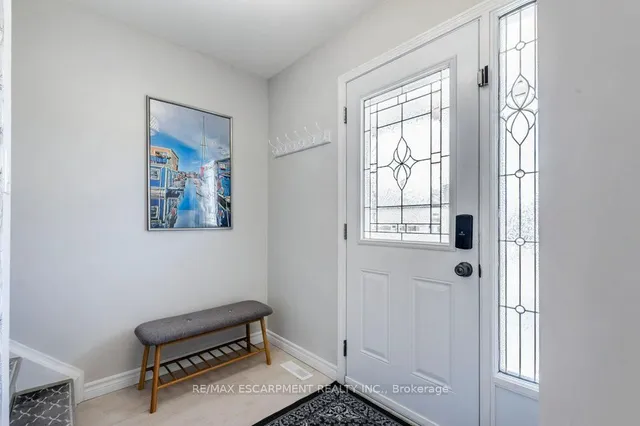 Additional property image - 27 Grayrocks Ave